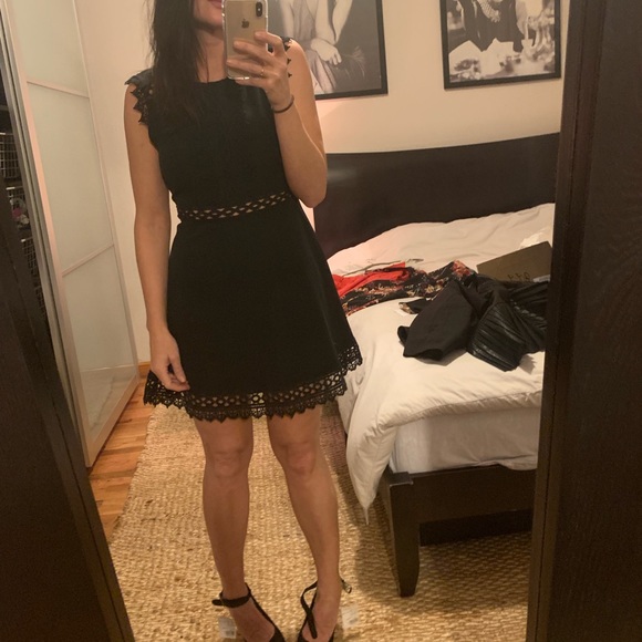 Zara Lace detail Dress - Picture 2 of 2